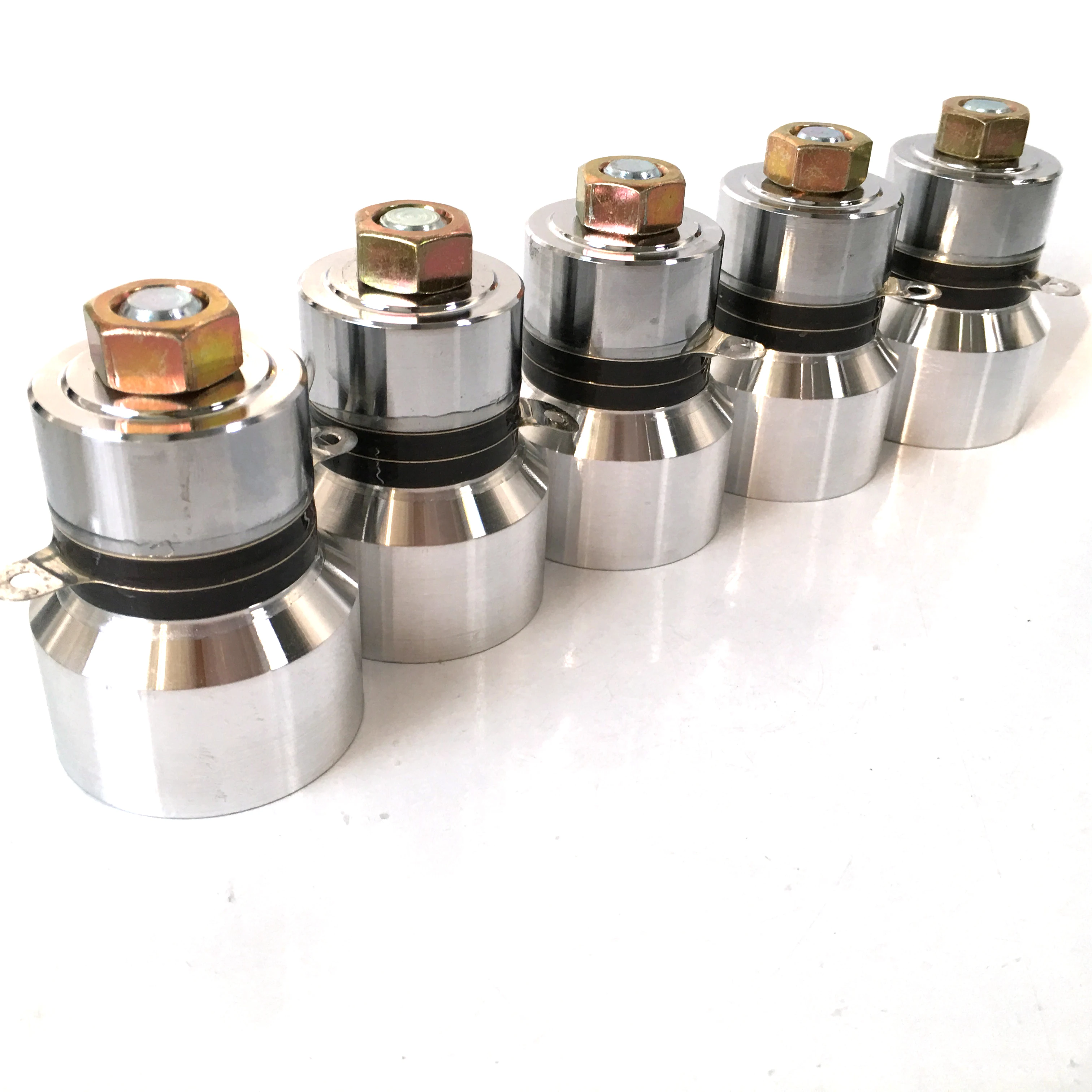 10ชิ้น/ล็อต68กิโลเฮิรตซ์50วัตต์ความถี่สูงตัวแปลงสัญญาณสำหรับอัลตราโซนิคใต้น้ำ