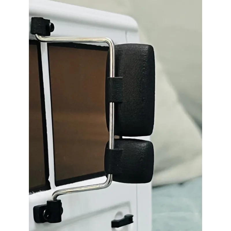 

1/10 Scale Unimog CROSSRC NT4/6 RC Crawler Vehicle Simulated Rearview Mirror Trim Foldable Upgrade Accessory Easy Installation