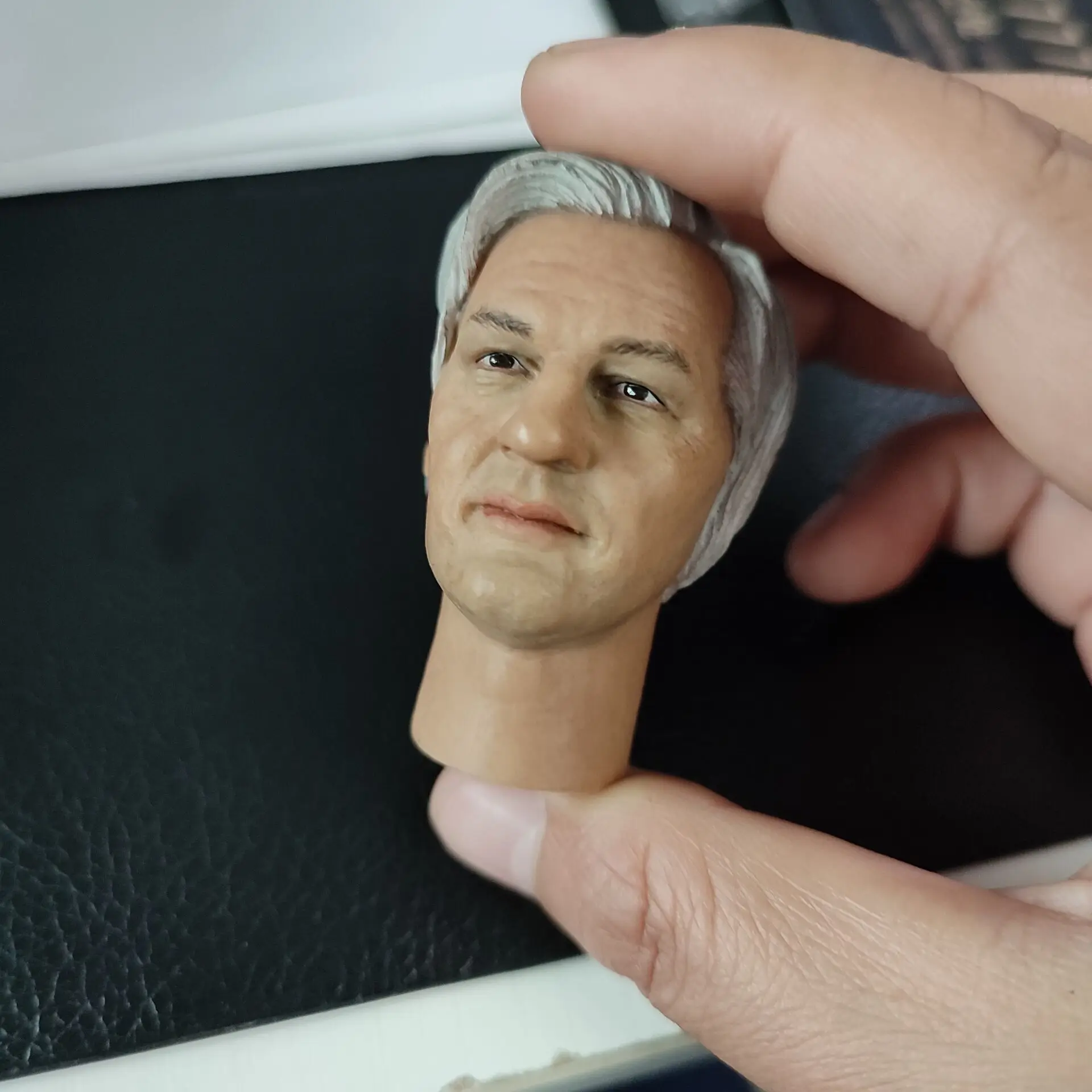 

HP-0042Распродажа, головной убор, масштаб 1/6, мужская голова, скульптура Хью М. HefnerMan, скульптура головы, подходит для 12-дюймового тела, экшн-фигурка, коллекционная