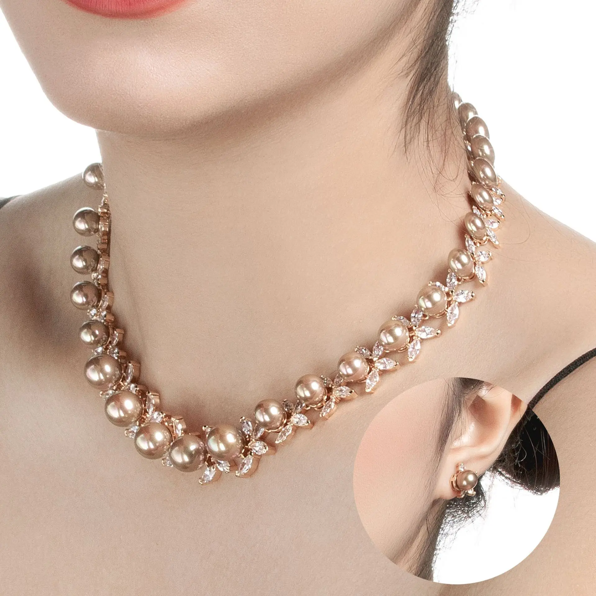

New hot-selling high-end diamond-encrusted natural pearl shell necklace set elegant wedding dinner necklace earrings