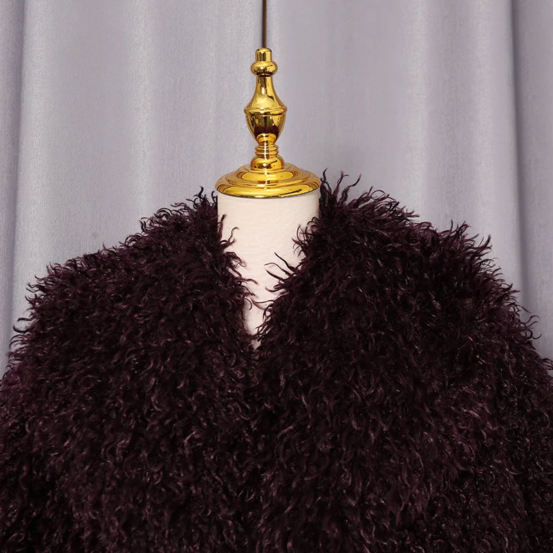 losse harige jas met grote revers pluizige rode effen pluche jas van imitatiewol luxe casual stijlvolle nieuwe 2025, korte nepbontjas voor dames