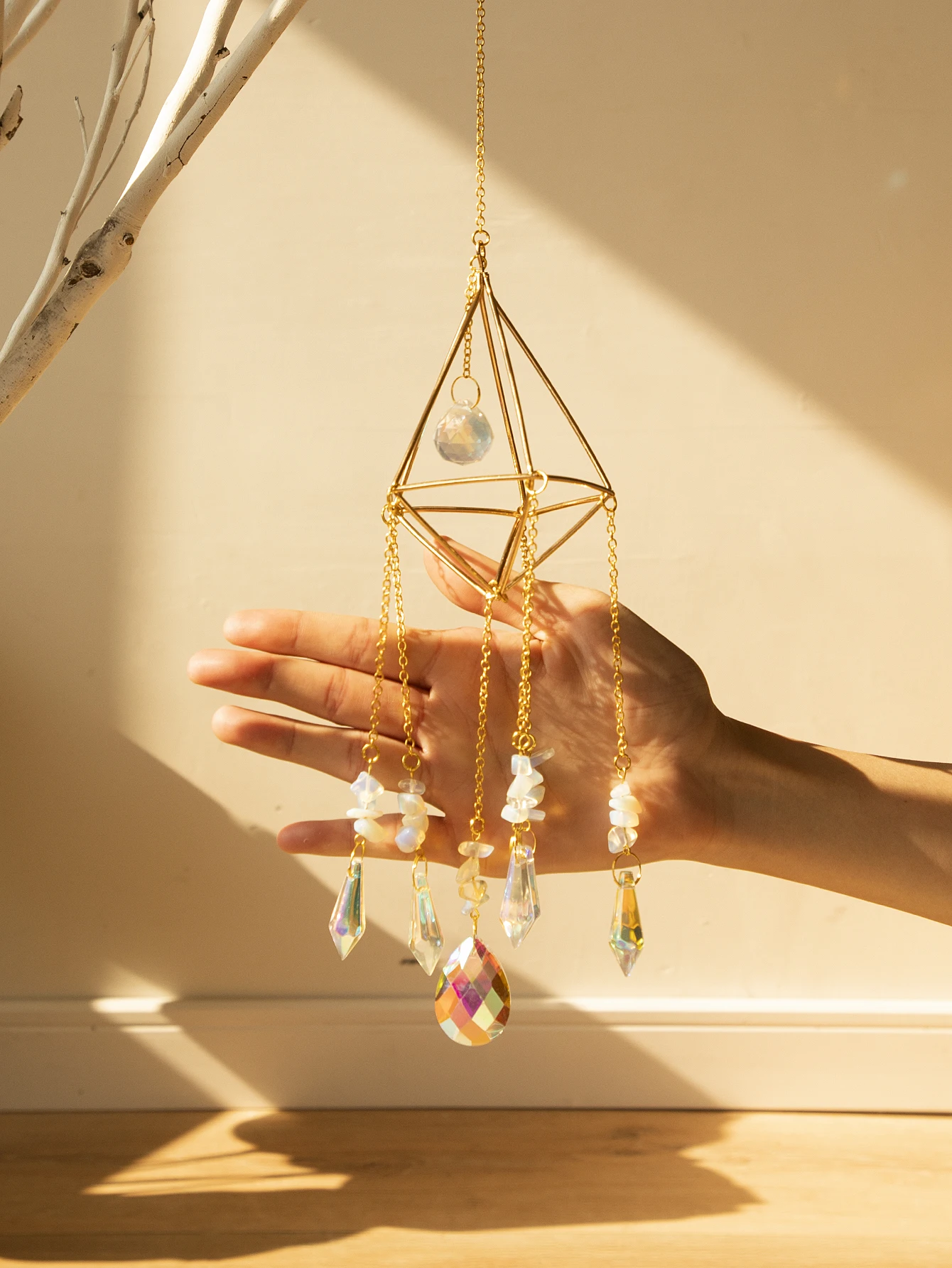 Sun catcher Crystal Wind Chime Hanging Decor Rainbow Maker Boho Home Decoration Light Catcher Stained Glass Prism Outdoor Decor