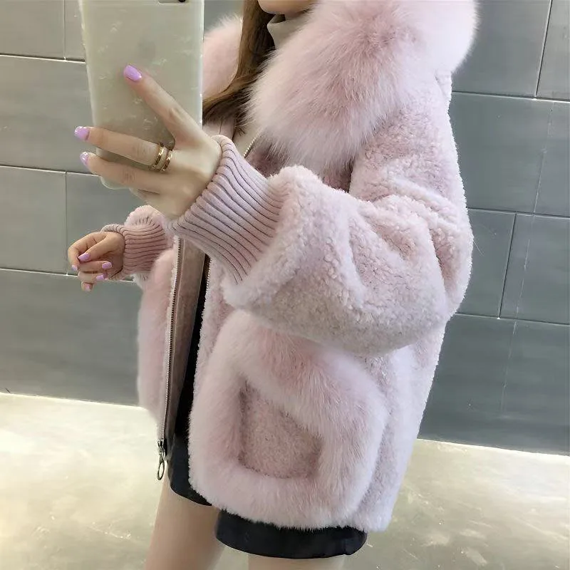 Damski płaszcz z imitacji futra lisa z kołnierzem z owczej wełny, jesienno-zimowy, koreańska wersja, luźny, z kapturem, krótki płaszcz wełniany, 2025