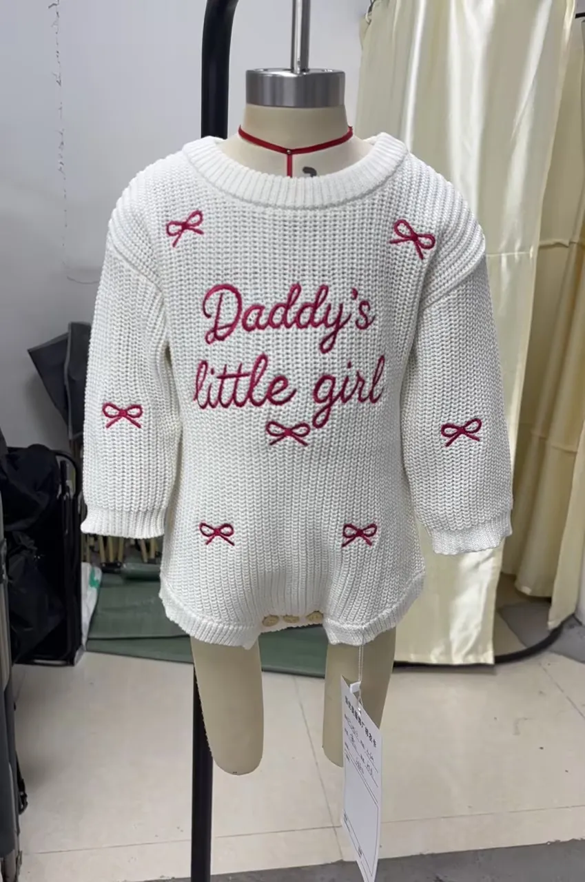 2027 Early Autumn Baby Girls Fall Knit Romper Letter Bow Embroidery Long Sleeve Jumpsuit Winter Baby Warmer Knitwear Rompers New