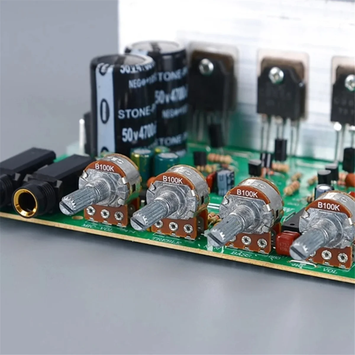 New OK200W 2Channel 4-8Ohm Amplifiers Module Board Double Group AC18-26V 2 Channel Power Amplifiers Board Finished A