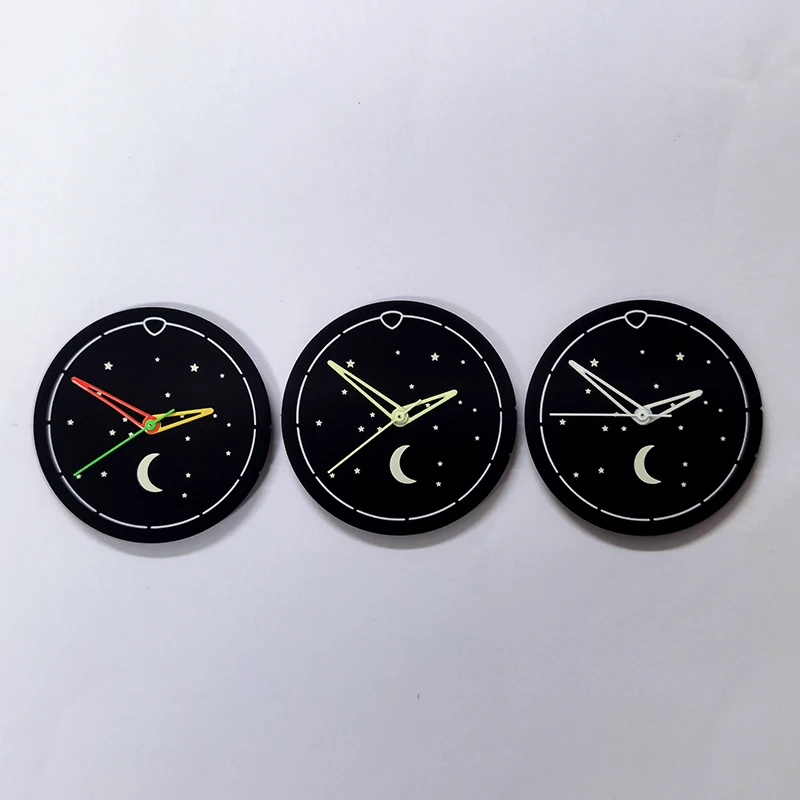 หน้าปัดเรืองแสงโรแมนติกดัดแปลงดวงจันทร์และดาวนาฬิกาตัวอักษร NH35 bgw9 c3 ดําน้ําแม่นยํา 28.5