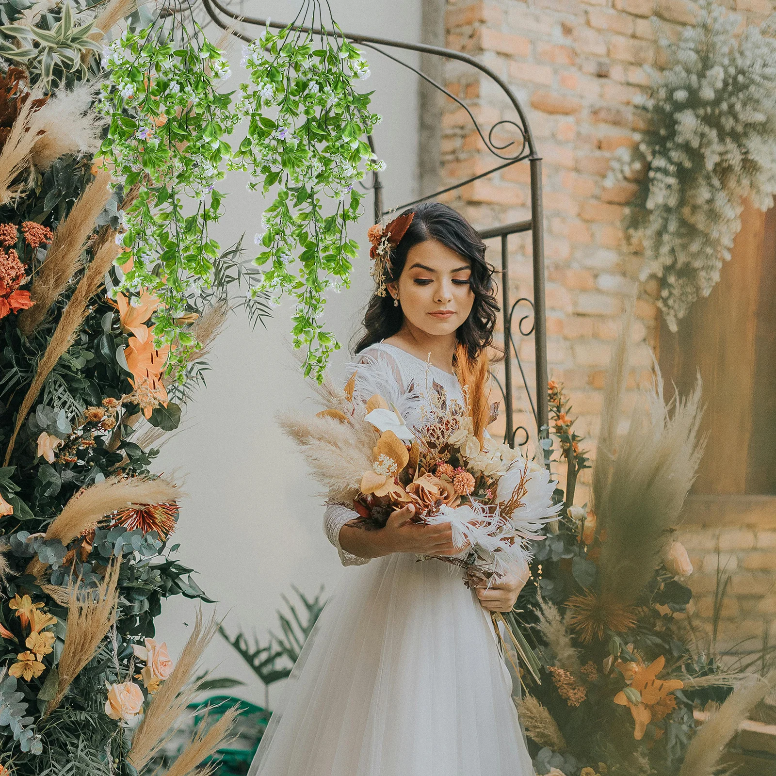 

2Pcs Artificial Hanging Plants Greenery Vines Realistic Fake Vine Leaves for Home Office Wedding Wall Shelf Decor