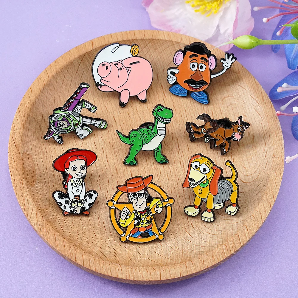 8pcs/set Cartoon Anime Enamel Pins Funny Villain Brooch Set Badge Lapel Pin Clothes Accessories Fashion Jewelry Birthday Gifts