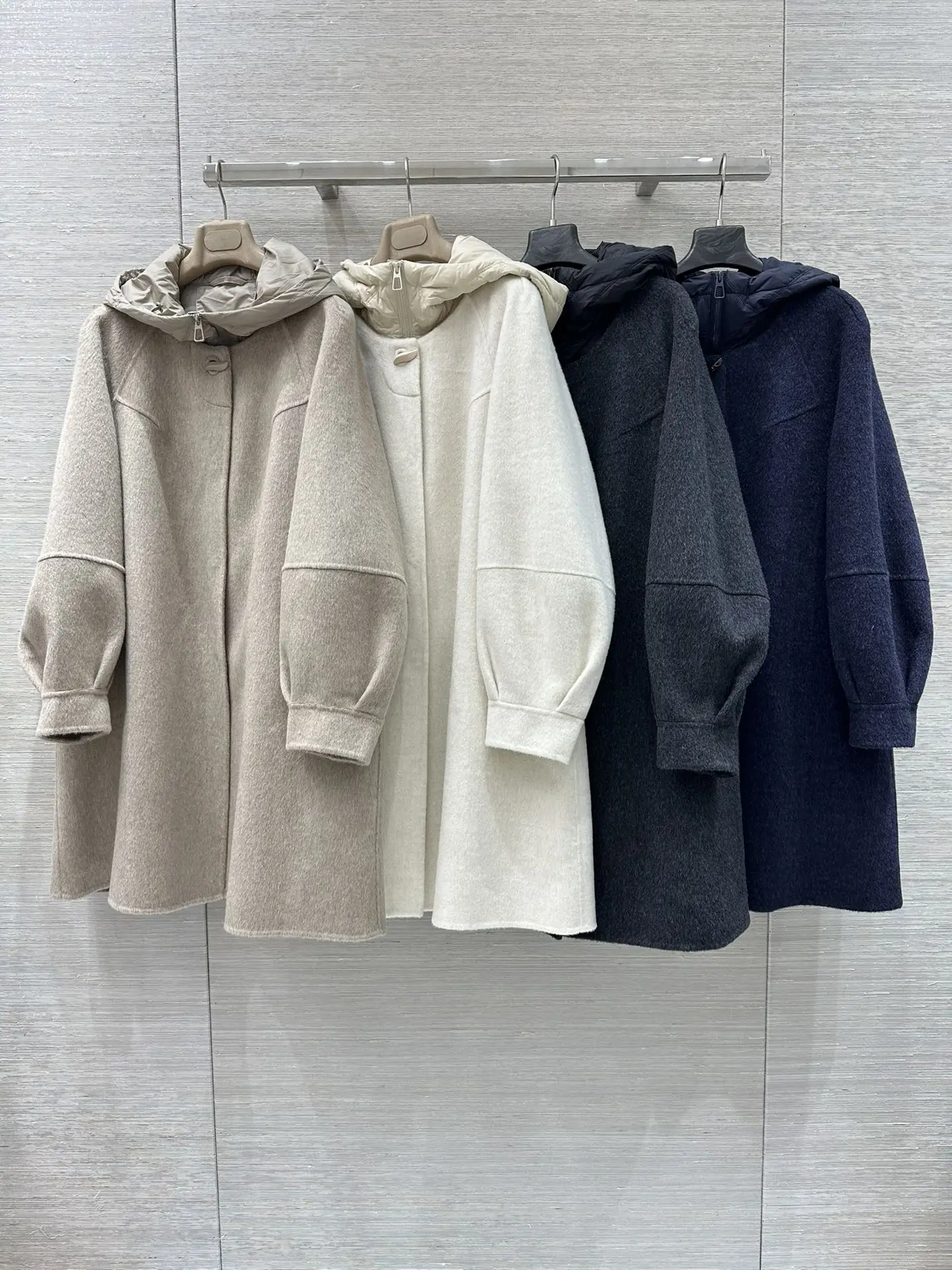 

Women's Warm 2-Piece Set Round Neck Lantern Sleeve Coat + Sleeveless Hooded Down Vest Jacket