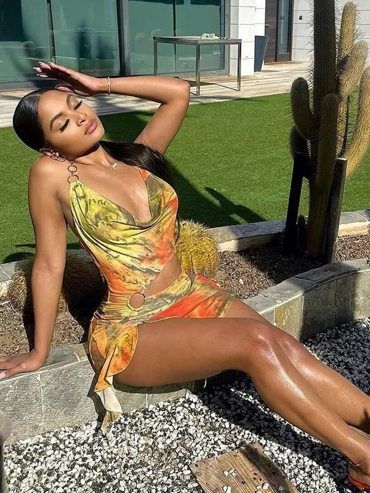 원피스 여성용 불규칙 홀터, 섹시한 메쉬 스윙 칼라, 할로우 스팽글 러플 스플릿, 술 시크 스키니 바디콘, 이상한 고삐, 여름