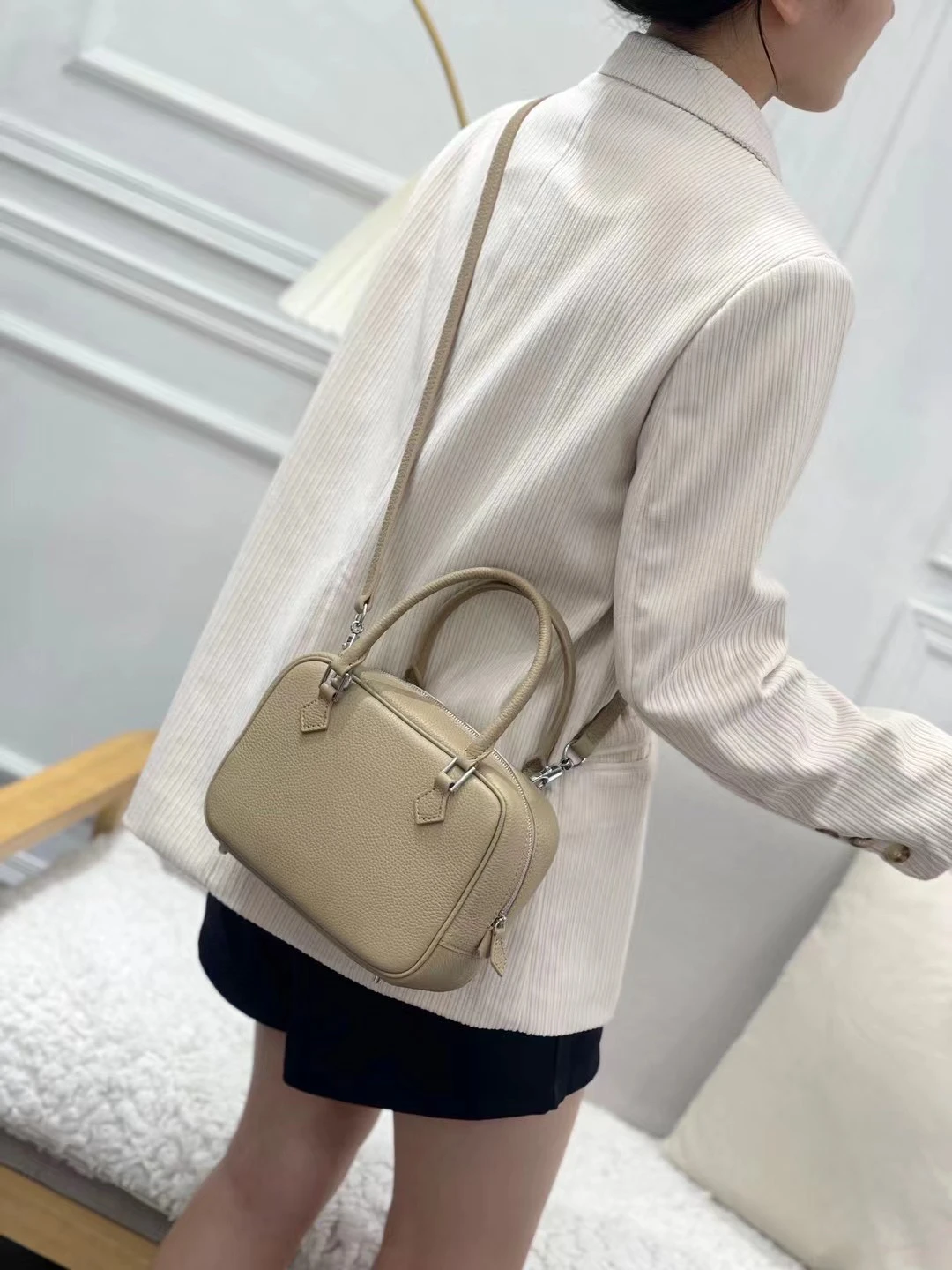 

Сумка из натуральной кожи с украшением из перьев, женская универсальная сумка через плечо, большая сумка Boston Capaci, сумка