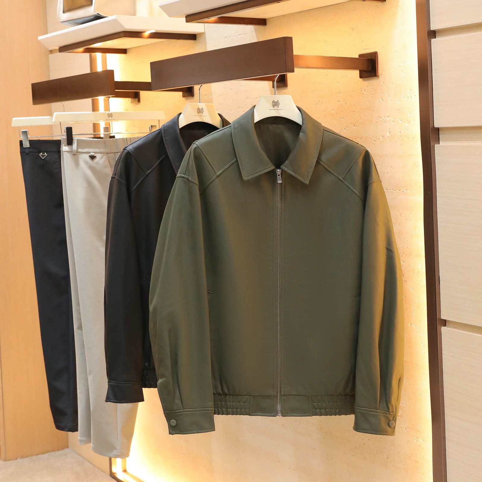 

Doctor.Huang's Spring 2026 Men's Leather Jaet Motorcycle Sle Flip Collar Light Mature Faionable PU Leather Coat 878