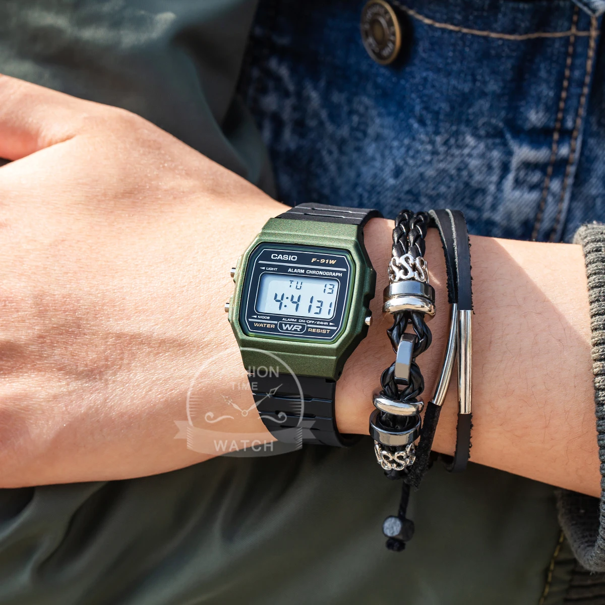 ساعة كاسيو للرجال ريترو فاشن بحزام راتينج أسود وساعة يد رقمية موديل F-91WM-3A