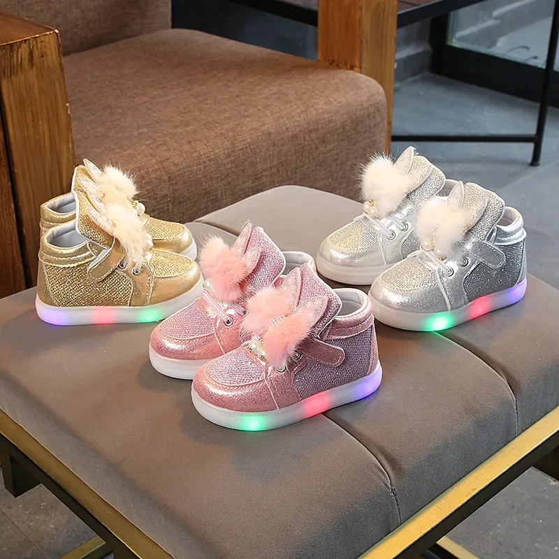 Little Kids Shining Light Shoes Girls Glowing Light Sneakers Kids Cartoon LED Shoes Children Luminous Shoes Girls Casual Shoes