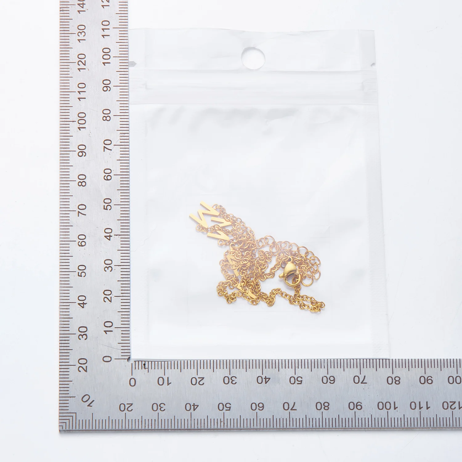 Halskette mit Mama-Buchstaben-Anhänger aus Edelstahl, schlicht, modisch, goldfarben, Schlüsselbein-Halsband für Frauen, perfektes Geschenk zum Muttertag – Detail 8