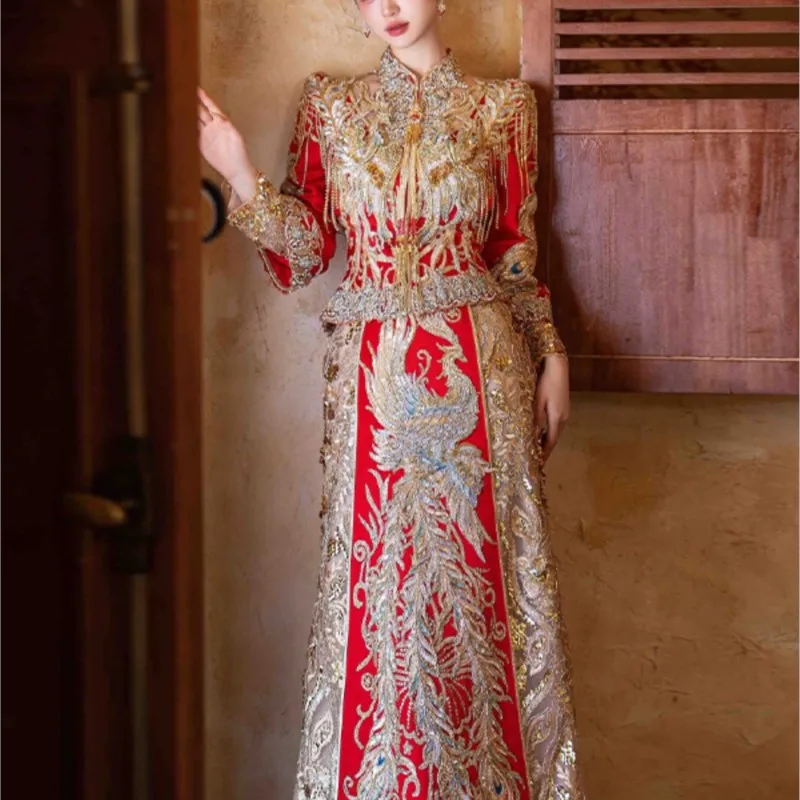 

Elegant and fashionable new Chinese-style wedding dress for people toasting attire
