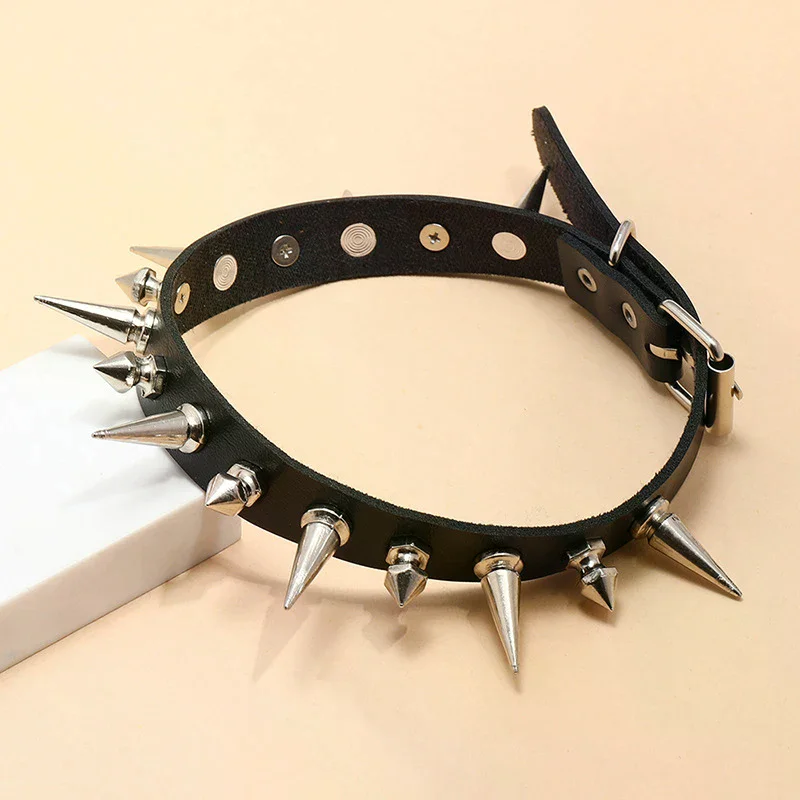 Goth Punk Spike Choker - Długi kolczasty choker punkowy ze sztucznej