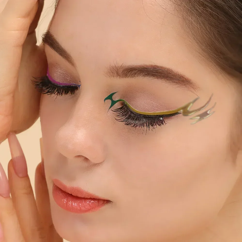 Adesivi per il trucco degli occhi colorati Eyeliner per occhi Laser sopracciglia adesivi per l'arte del viso decalcomanie decorazioni per feste di capodanno di Halloween