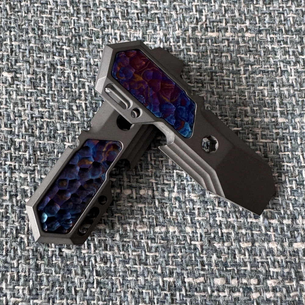 Picture 6: EDC Titanium alloy Titanium Damascus Mini Crowbar tools Hand Outdoor Camping Gear EDC Multifunction Tools Gift Collection