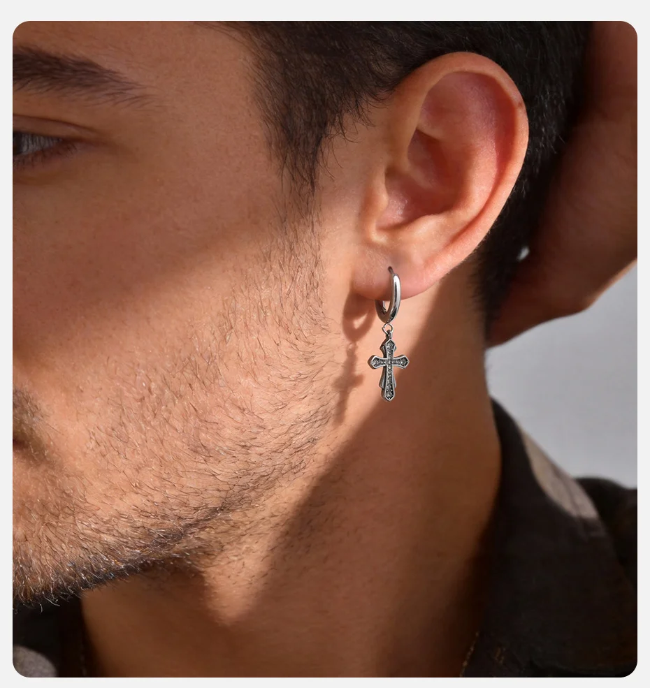 Vnox Edelstahl Jesus-Kreuz Ohrhänger für Männer und Frauen, Zirkon-Kreuz Durchziehohrringe, Gotischer Punk Glaubensschmuck für Unisex – Detail 2