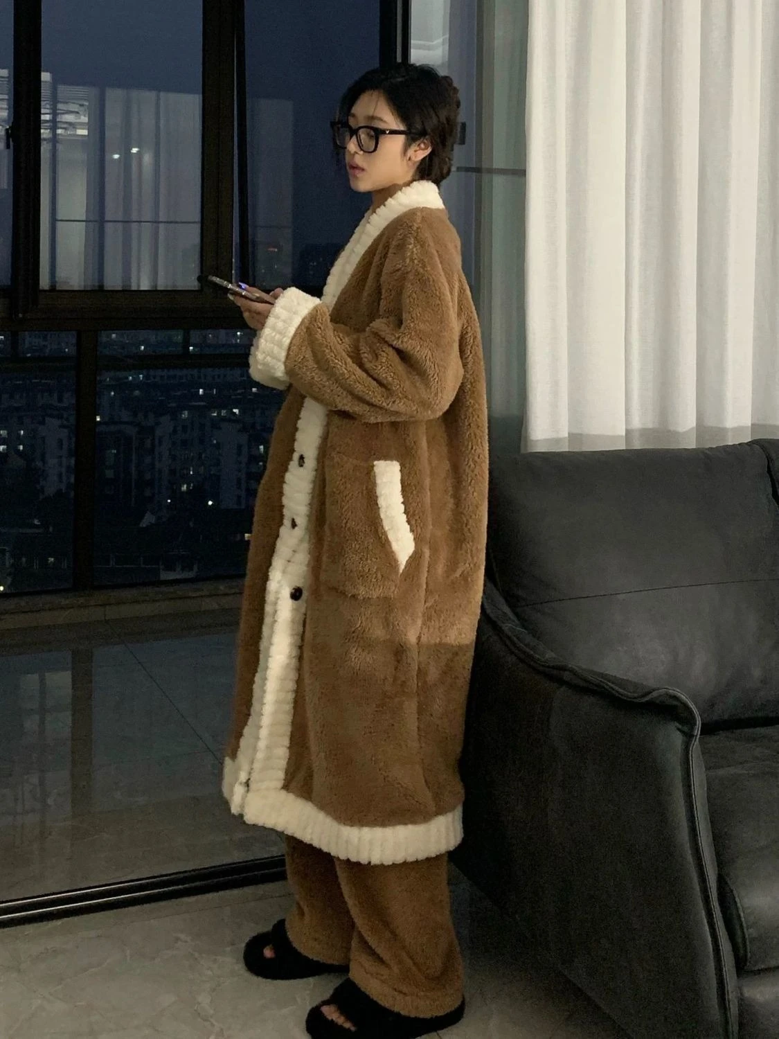 

Winter New Women's Pajamas V-neck Loose Warm Nightgown