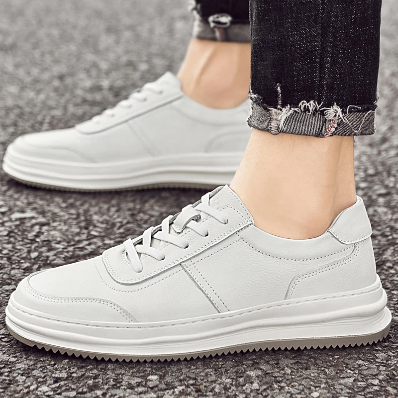 

Men's Leather Oxford Shoes Lace-Up Business Shoes Minimalist Men's Leather Oxford Shoes Business Casual Sleek Design for Office