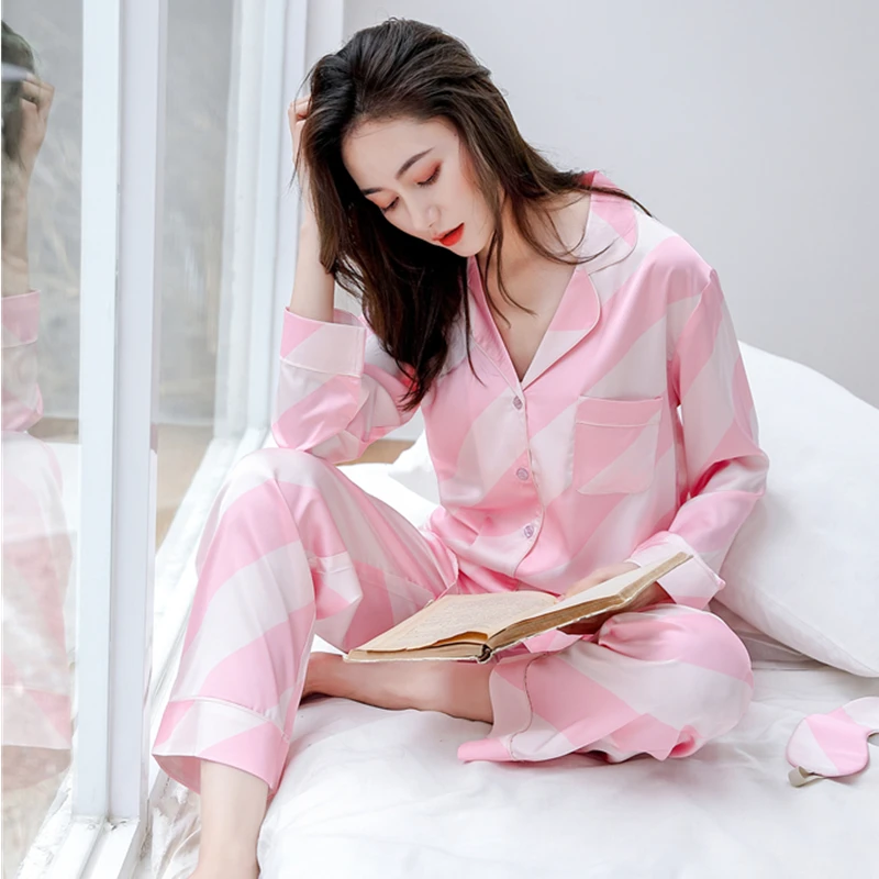 ensemble-de-vetements-de-nuit-elegants-a-manches-longues-en-soie-glacee-pour-femmes-vetements-d'interieur-jo-jingjing-confortables-legers-a-rayures-pour-l'automne