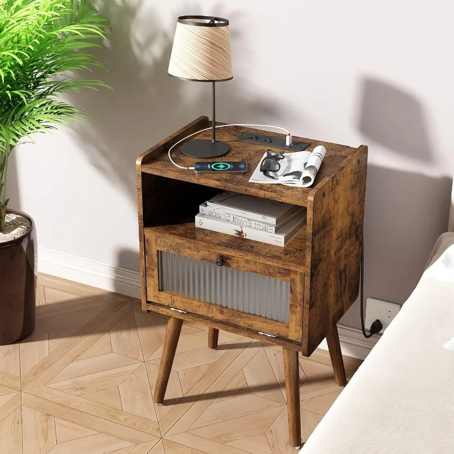 Comodino moderno della metà del secolo con stazione di ricarica e porta in vetro per camera da letto e soggiorno Tavolino portaoggetti a due livelli con