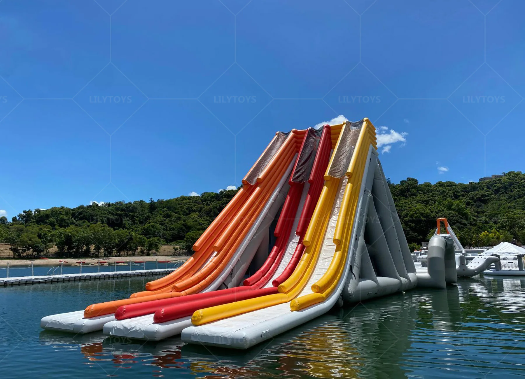 Water Floating Island Inflatable Aqua Park Commercial Inflatable Water Park with Water Slide Obstacles Course Games for Adultpro