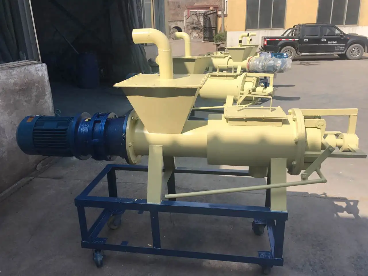 Squeeze Slurry Animal Cow Dung Drying Chicken Dryer Dewater Machine Solid Liquid Manure Separator Dewater