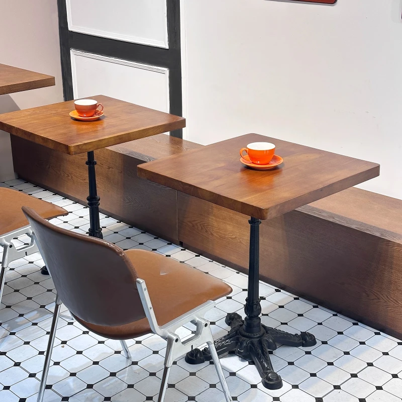 

American retro cafe solid wood table and chair combination Internet celebrity bistro, fusion restaurant dining table and chair