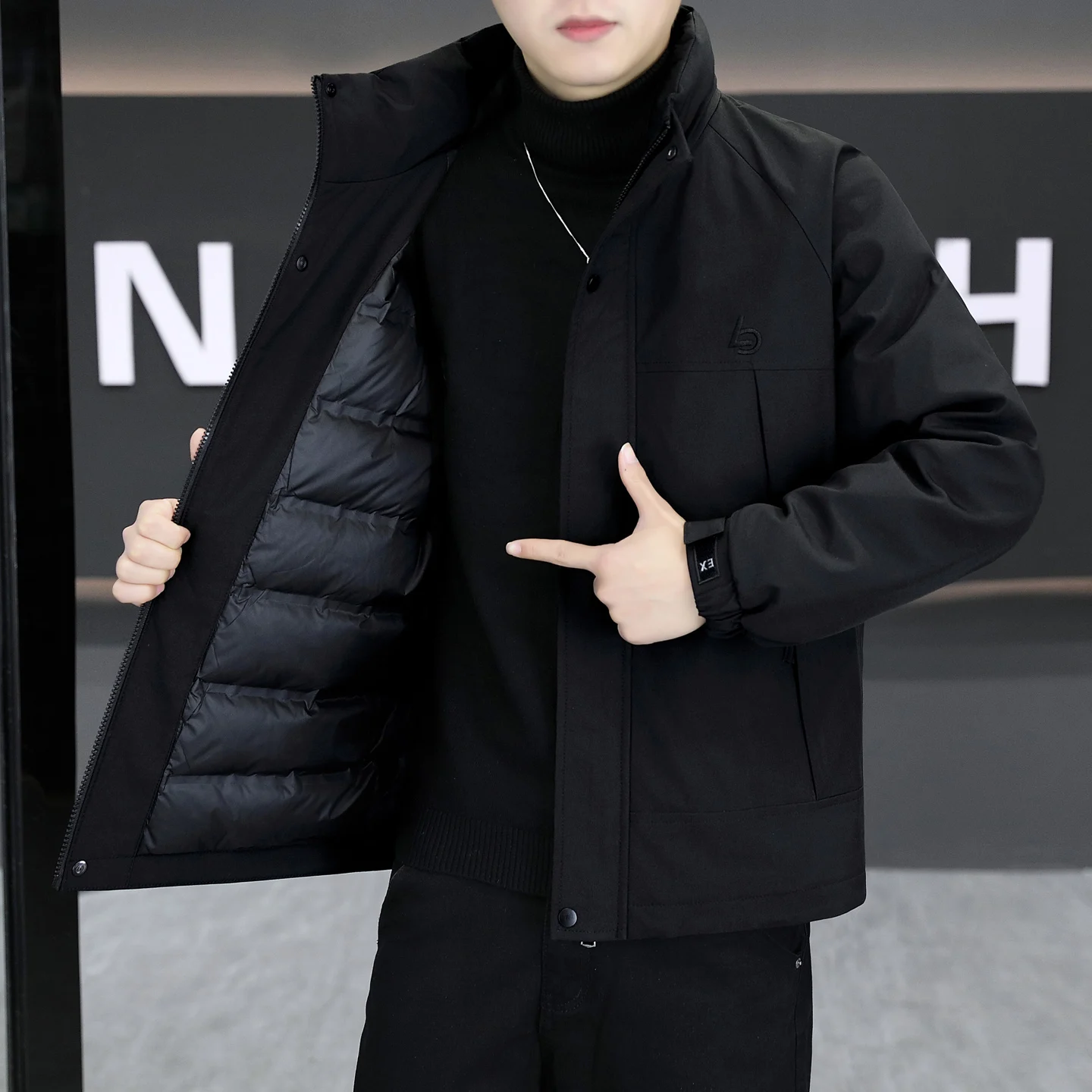 

Мужская повседневная легкая теплая пуховая куртка: универсальная молодежная верхняя одежда, утепленное зимнее пальто в модном городском стиле