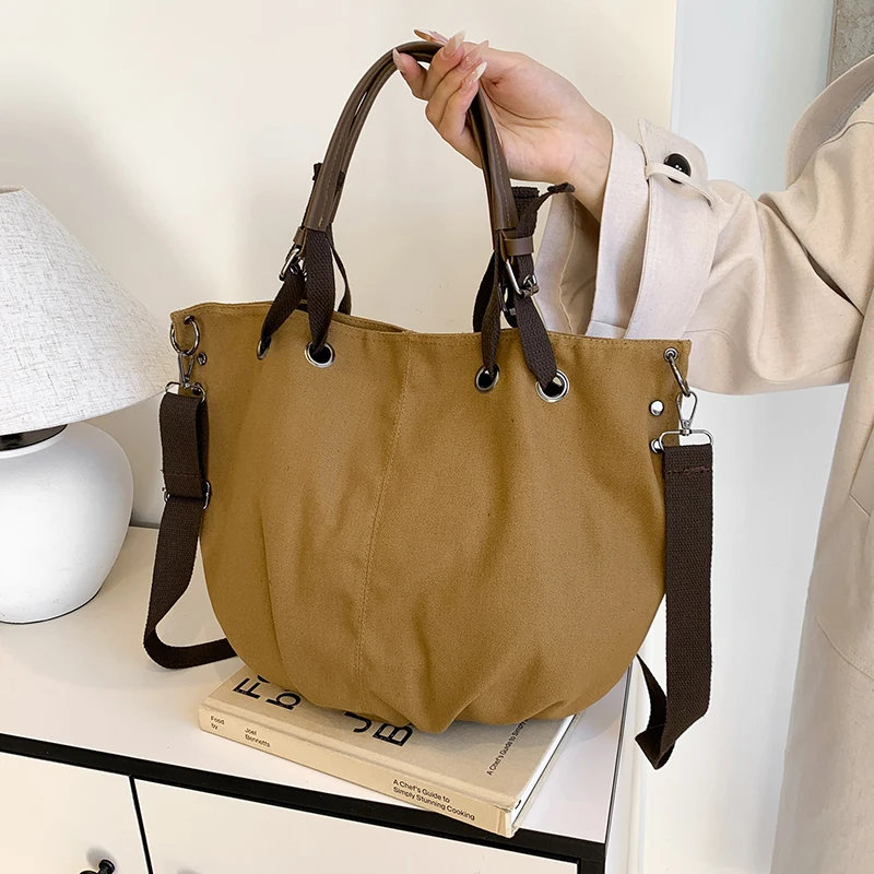 

Relaxed Women Shoulder Bag Soft Quilted Fabric Lightweight Large Capacity Crossbody Bag Versatile Tote Bag for Commute