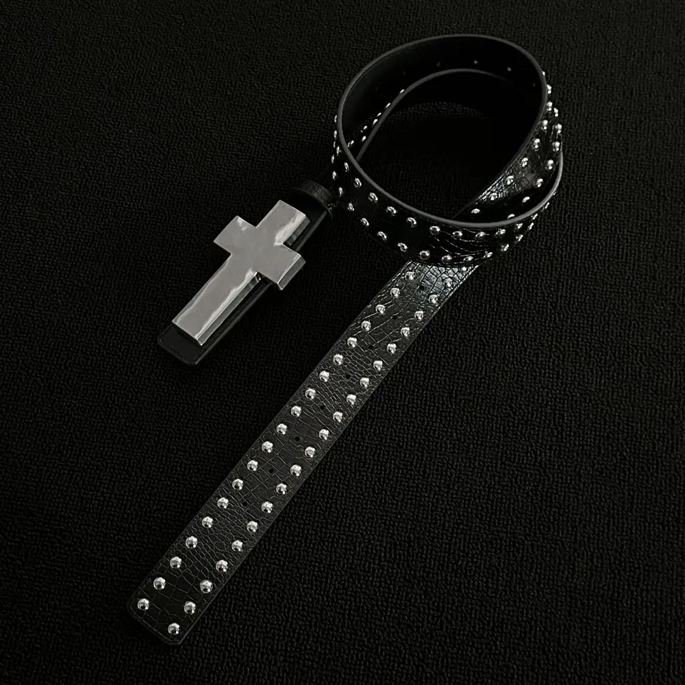 

Fashion All-match Harajuku Style Belt Studded Design Black Color Punk Studded Belt Rivet Details Edgy Cross Hip Hop Belt Daily
