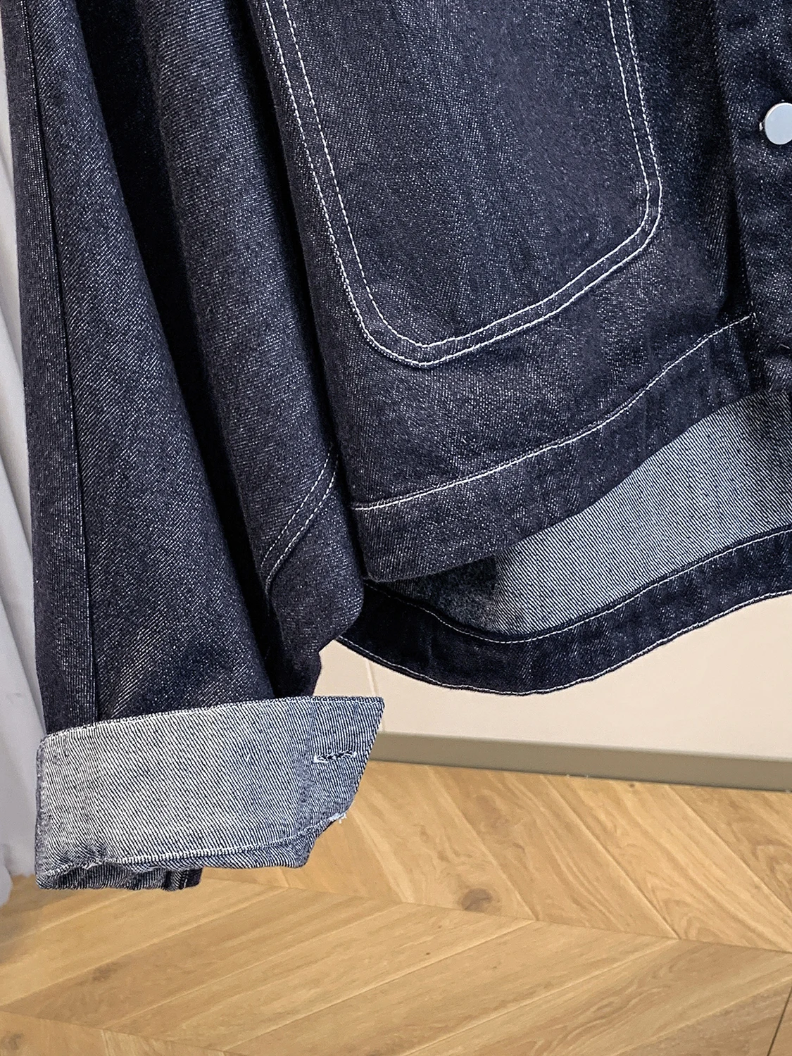 Authentic Fall 2025 Casual V-Neck Long Sleeve Denim Jacket Short Outerwear Top Women's Regular Thickness Long Sleeves