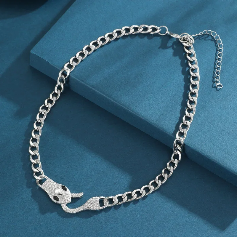 

Thick snake tail necklace, light luxury design, fashionable and cool necklace