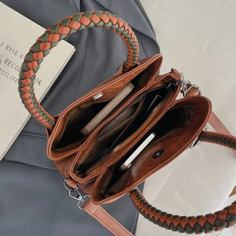 Vintage Embossing Handbag Ethnic Style Shoulder Bag High Quality PU Leather Tote Bag Large Capacity Commute Handbag Classic Bag