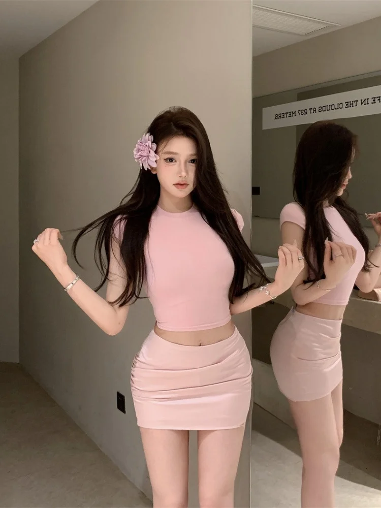 Conjunto de Dos Piezas de Cseta Rosa Sexy de Manga Corta y falda de Cintura Alta para Mujeres Jóvenes