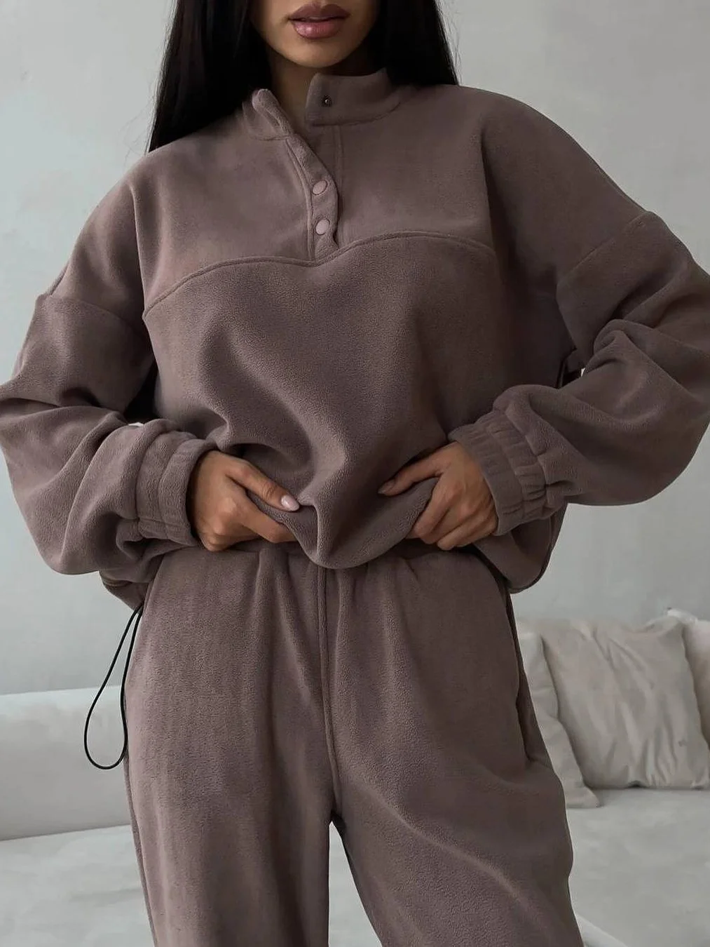 

Autumn and Winter New Hoodie and Pants Set, Fleece Solid Color, Casual Loose Fit, Hooded Sports Two-piece Set