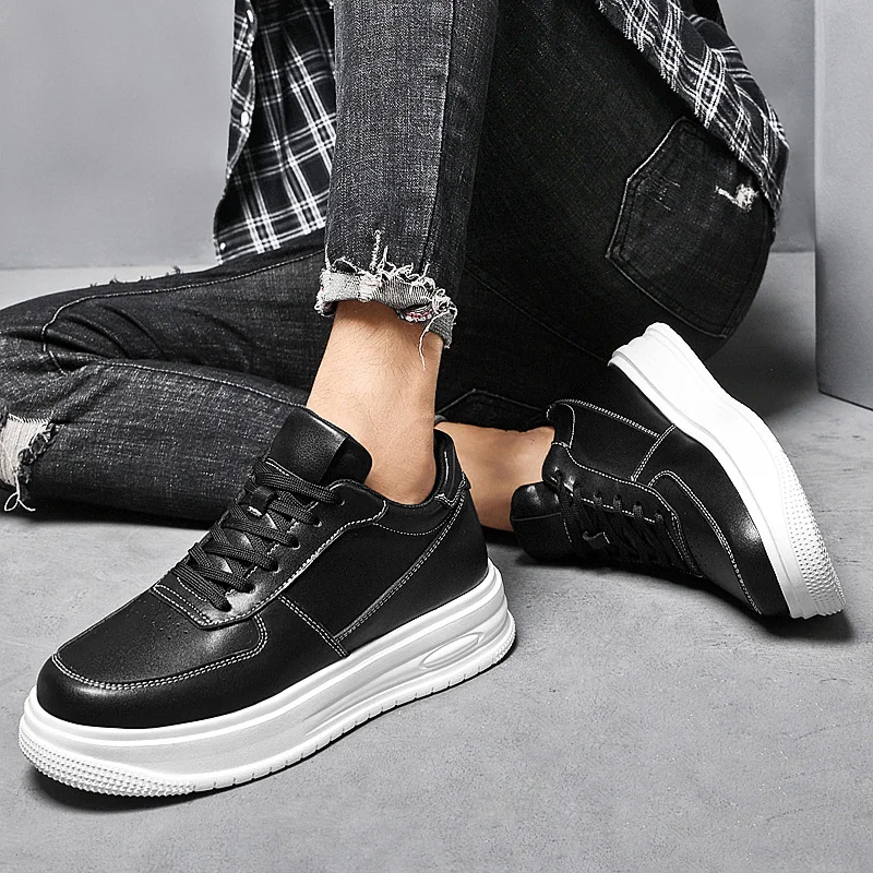 

Solid Color Shoes Couple Sports Thick Sole with Added Straps Round Toe Fashionable and Versatile Suitable for Outdoor Commuting