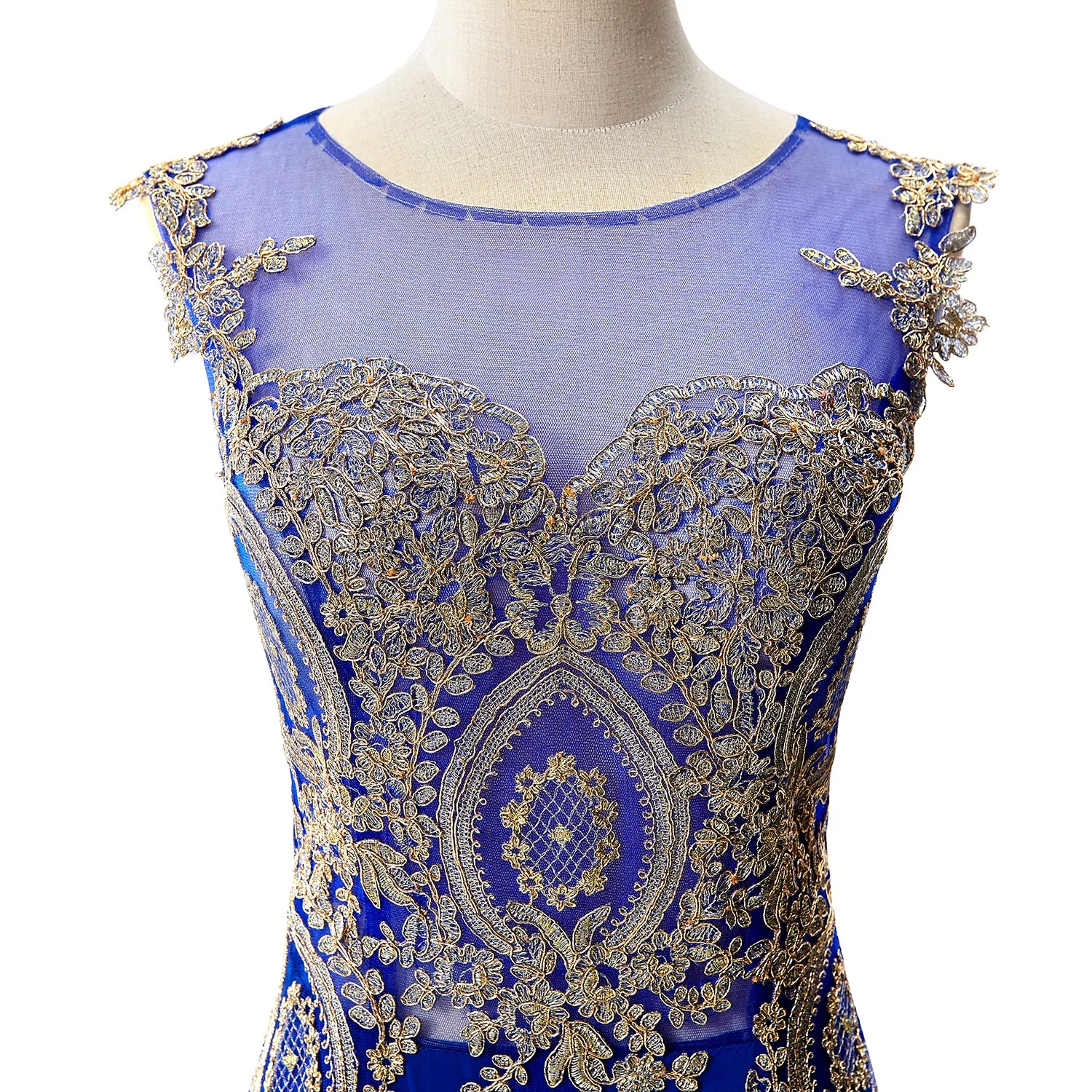 BABYONLINE ชุดราตรีนางเงือกสีน้ำเงินรอยัลพร้อมคอเสื้อแบบซีทรูและลูกไม้สีทอง ชุดราตรีหรูหราสำหรับงานกลางคืน