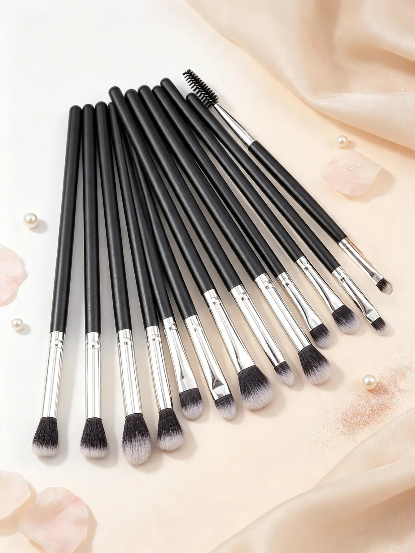 12-Piece Professional Eye Makeup Brush Set, Including Eyeshadow Brushes and Beauty Accessories, Portable Makeup Tools, All-In-One Makeup Tool Set, Suitable for Daily Use, Holiday Parties, and Travel, Ideal Beauty Gift for Women and Friends, Christmas Gift, Birthday Gift, Holiday Gift