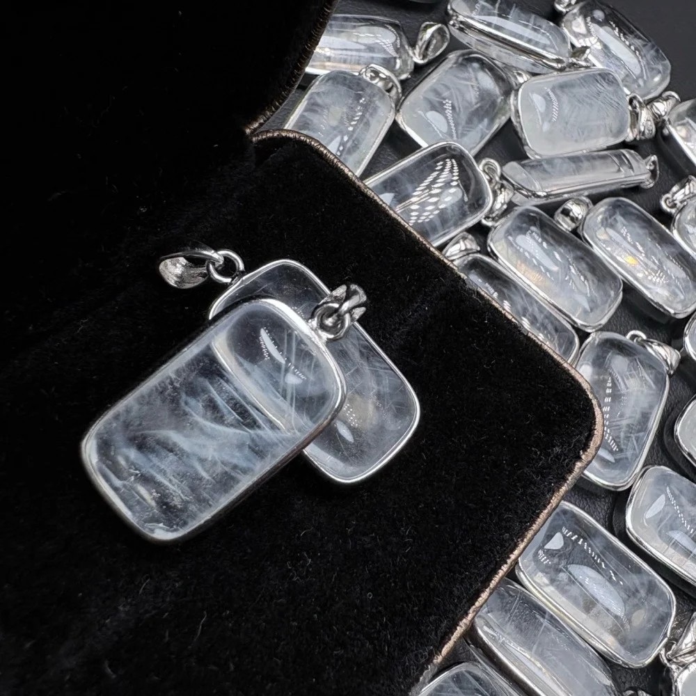 1-piece-pendentif-en-forme-de-cube-en-quartz-bleu-naturel-s925-bijou-en-cristal-fait-a-la-main-quartz-aux-proprietes-curatives-cadeau-pour-les-enfants-ideal-pour-un-anniversaire