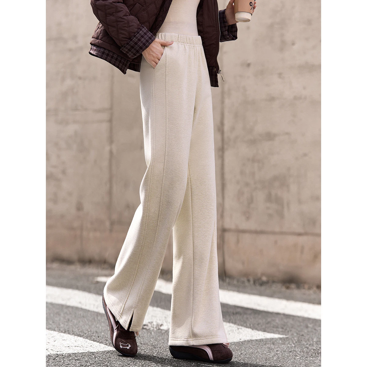 VIMLY Women's Sweat Pants 2025 Winter Casual Fleece Lined Slit Straight Trousers Elastic Waist Loose Fitting Women Clothes A3352
