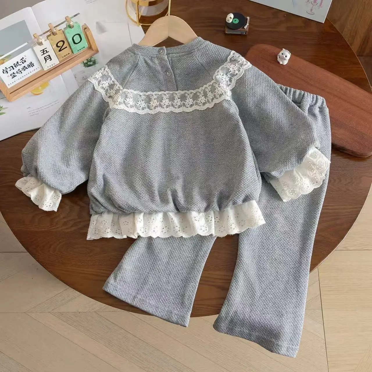 

Kids Girls Clothes Set 2026 New Spring and Autumn Western Style Children's Baby Lace Hoodie Pants Two Piece Set 90-140CM