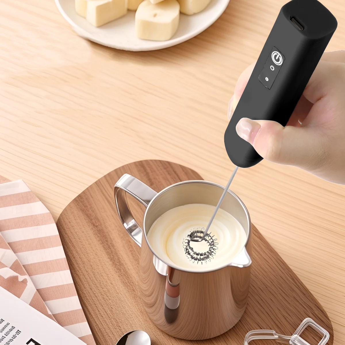 1Pc Electric Milk Frother Coffee Milk Frother Coffee Mixer 500mAh USB-Charging Portable Egg Beater Coffee Milk Mixing Blender image 3