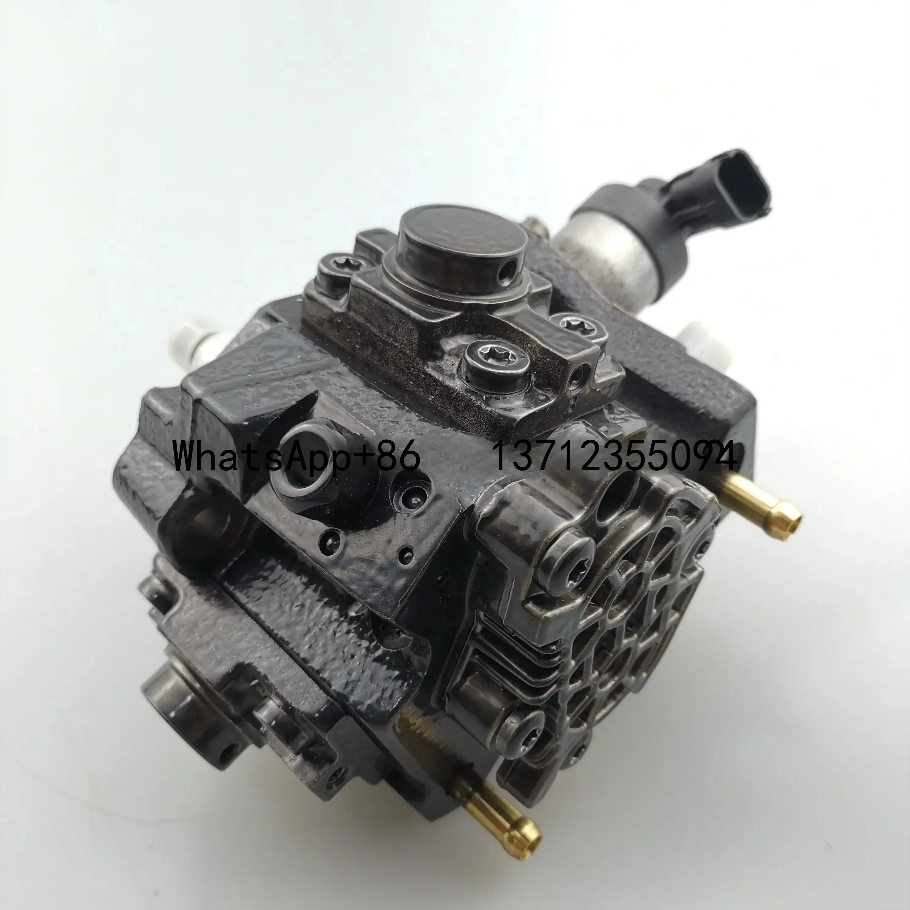 

SAIC MAXUS T60 V80 Original high pressure oil pump C00014611