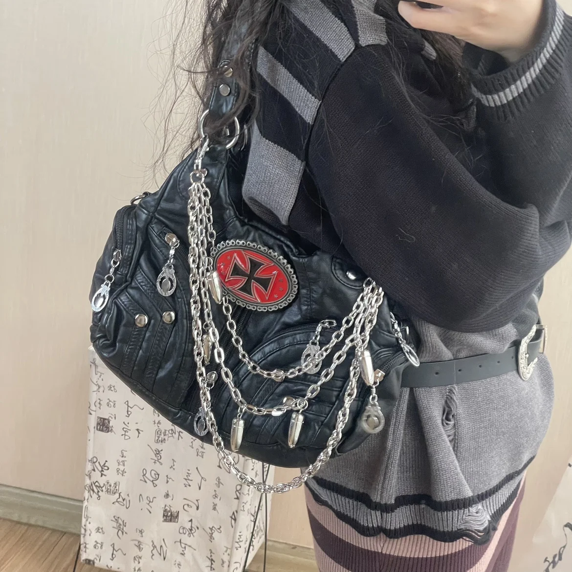 

Y2K Vintage High Quality PU Leather Shoulder Bag tote Women's Metal Chain Messenger Bag Handbag Commuter Bag Tote