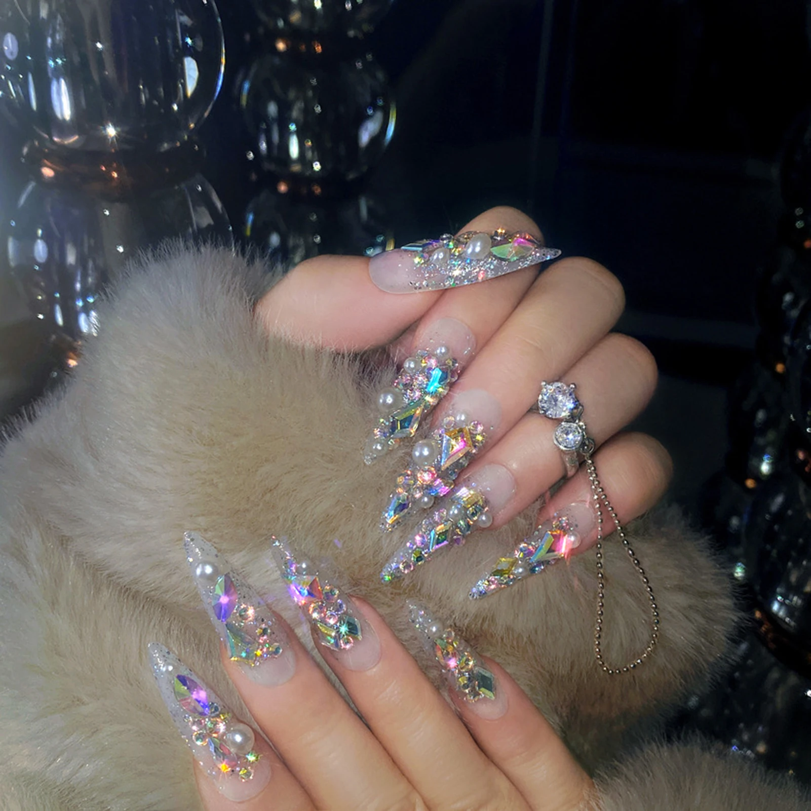 24 Stück Glitzernde Strass-Press-On-Nägel, luxuriöse, glänzende Pailletten-Designs, künstliche Nägel, lange Stiletto-Nägel, Braut-Hochzeits-Kunstnägel – Detail 7