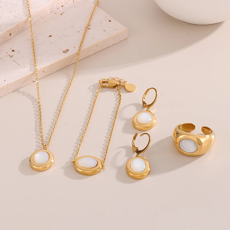 4pcs/Set Elegant Circular Cat 's Eye Pendant Necklace Bracelet Earrings Ring For Women Stainless Steel Wedding Party Jewelry Set